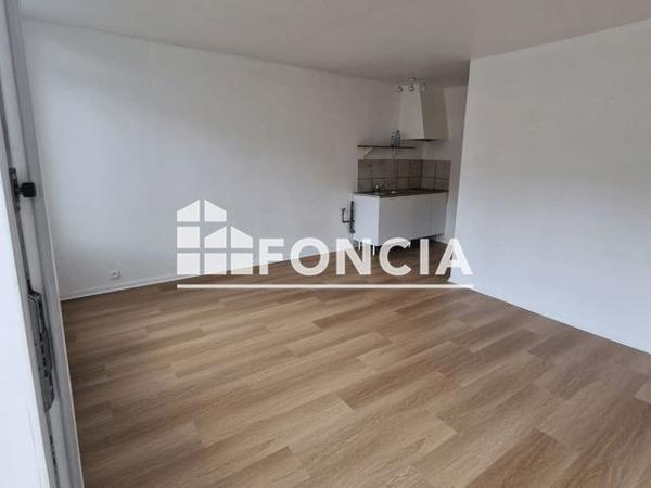 Location Appartement 2 pièces 36.8 m² - 330 RUE NATIONALE Lille 59800