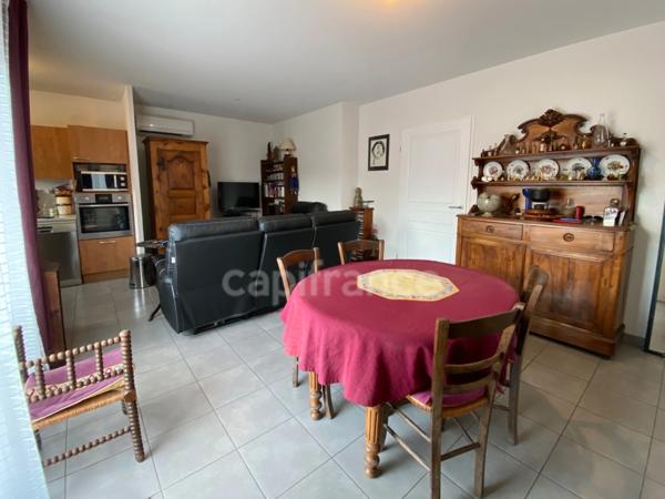 Dpt Gard (30), à vendre CAVILLARGUES maison P3 de 62 m², terrasse, terrain d'environ 60m2, place de parking, copropriété, piscine.