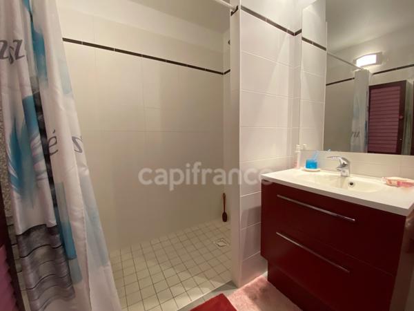 Dpt Gard (30), à vendre CAVILLARGUES maison P3 de 62 m², terrasse, terrain d'environ 60m2, place de parking, copropriété, piscine.