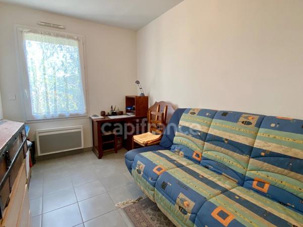 Dpt Gard (30), à vendre CAVILLARGUES maison P3 de 62 m², terrasse, terrain d'environ 60m2, place de parking, copropriété, piscine.