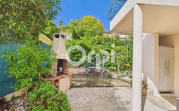 Maison à vendre    5 pièces • 131,78 m2 Mandelieu-la-Napoule