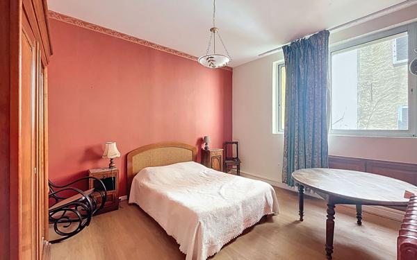 Appartement à vendre    6 pièces • 232 m2 Bayonne