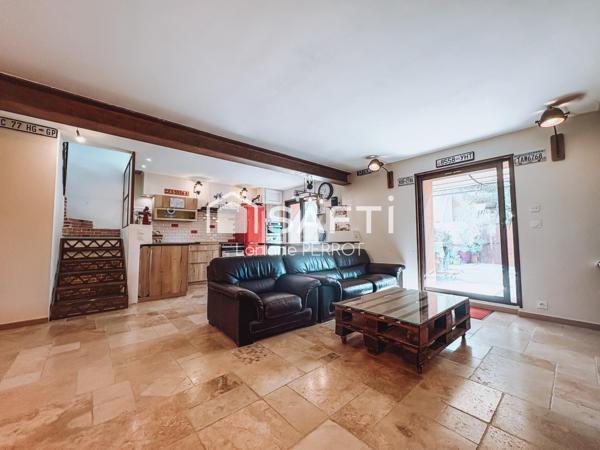 Maison rénovée 2024 - 4 chambres Pinchinades