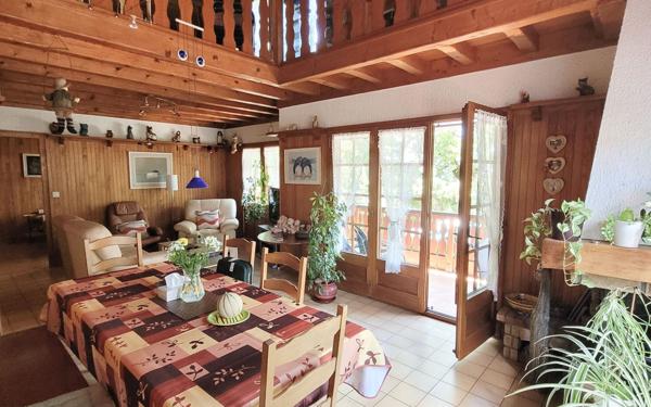 Maison à vendre    5 pièces • 102 m2 Crozet