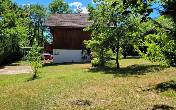 Maison à vendre    5 pièces • 102 m2 Crozet