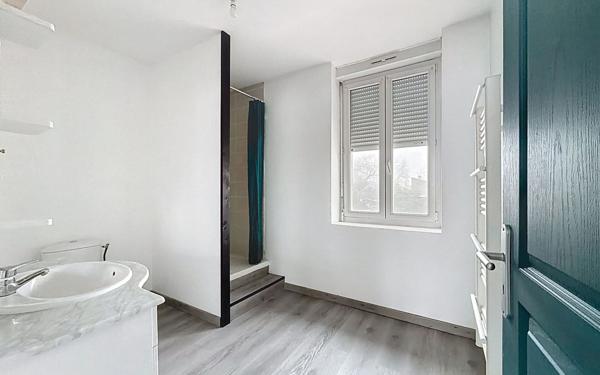 Maison à vendre    10 pièces •  Le Breuil