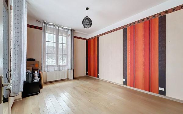 Maison à vendre    10 pièces •  Le Breuil