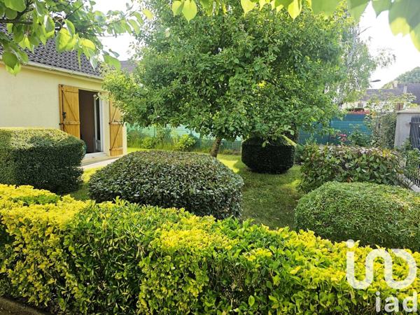 Maison 5 pièces de 102 m² à Savigny-le-Temple (77176)