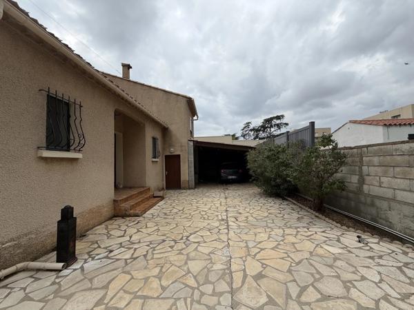Villa T5 avec garage et piscine