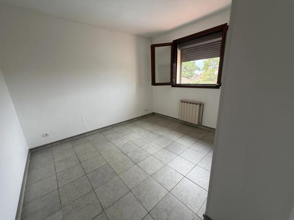 Villa T5 avec garage et piscine