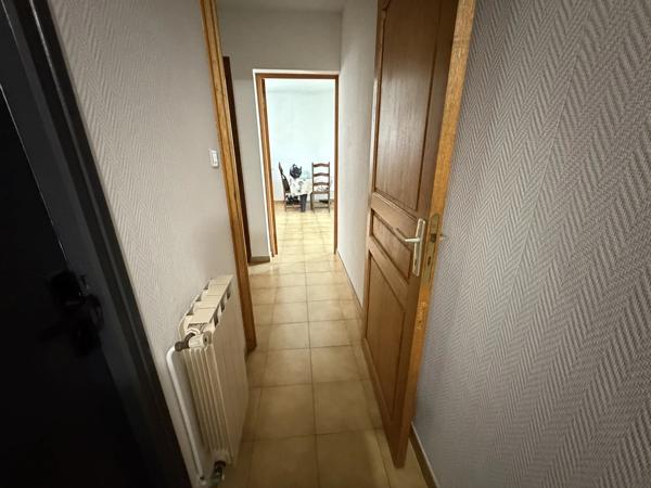 Villa T5 avec garage et piscine