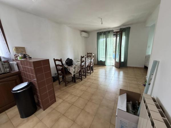 Villa T5 avec garage et piscine