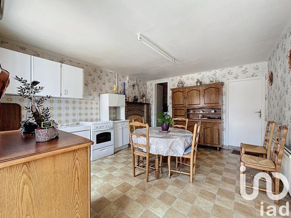 Maison 2 pièces de 72 m² à Roz-sur-Couesnon (35610)