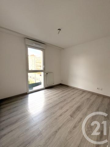 Appartement T3 à vendre  3 pièces - 53 m2 ST FONS - 69