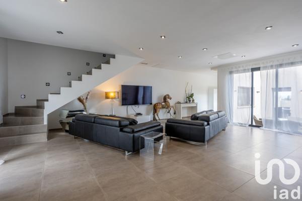 Maison à vendre 4 pièces 110 m² Rochefort-du-Gard