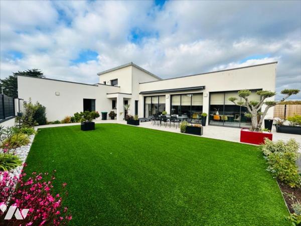 Agon Coutainville Magnifique maison récente à 30 m de la mer