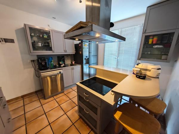 Duplex de 147,59 m² — 5 chambres, terrasse, balcon et deux garages