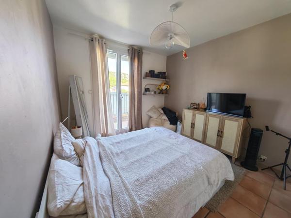 Duplex de 147,59 m² — 5 chambres, terrasse, balcon et deux garages
