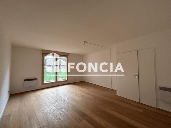 Location Appartement 2 pièces 57.92 m² - 6 PLACE BIR HAKEIM Lyon 69003