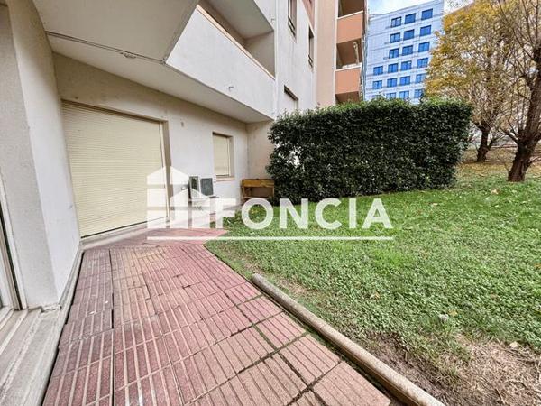 Location Appartement 2 pièces 57.92 m² - 6 PLACE BIR HAKEIM Lyon 69003