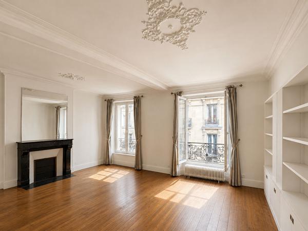 RUE DE LA GAÎTÉ   - PARIS 14e - APPARTEMENT 3 PIÈCES