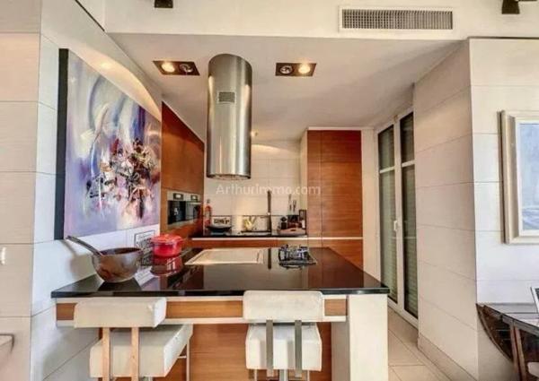 Vente Appartement 1 pièces 57 m2 à Nice