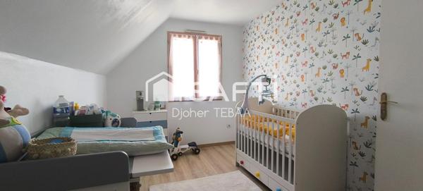 Maison avec jardin et garage, proche gare