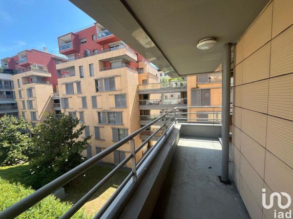 Location appartement 3 pièces 75 m² Lyon 2