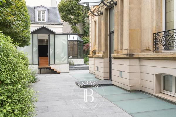 Paris 16ème, Hôtel particulier 5 Chambres -  500 m² à vendre