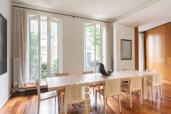 Paris 16ème, Hôtel particulier 5 Chambres -  500 m² à vendre