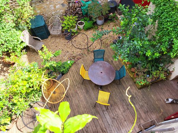 Vailhauquès (34570) Maison de village avec cour et garage 136 m2 habitables