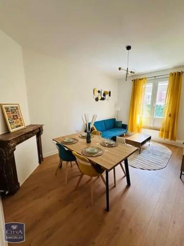 Appartement à louer 2 pièces 51.58m² Charleville-Mézières (08000)