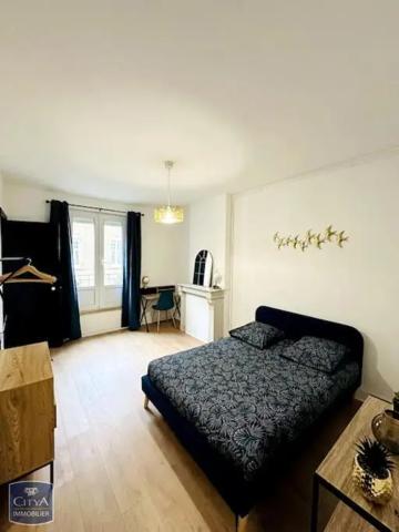 Appartement à louer 2 pièces 51.58m² Charleville-Mézières (08000)