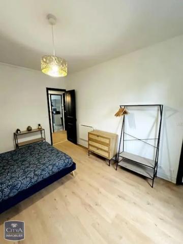 Appartement à louer 2 pièces 51.58m² Charleville-Mézières (08000)