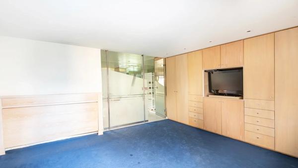 Appartement Paris 19e - BUTTES CHAUMONT