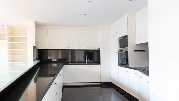 Appartement Paris 19e - BUTTES CHAUMONT