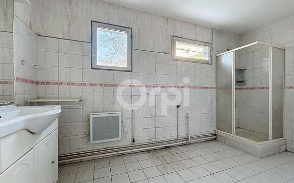 Maison à vendre    3 pièces •  Chantilly