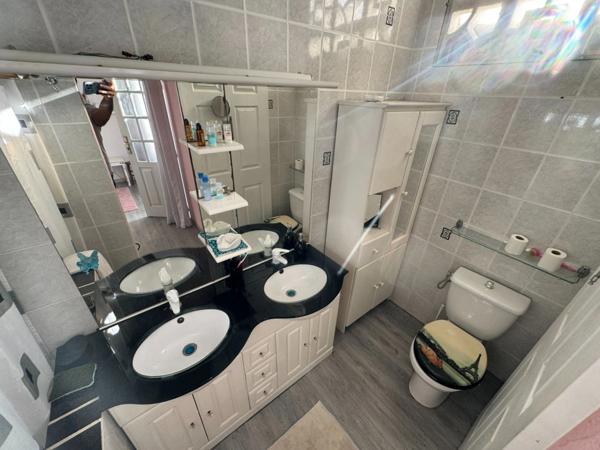 ✨ Coup de cœur assuré : Maison T4 bis avec jardin paysagé et piscine ✨