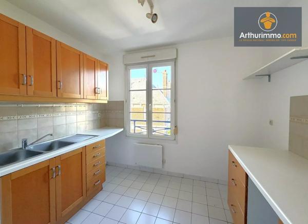 Vente                                                      Appartement
                        
                     3 pièces                      62 m2                     à Compiègne