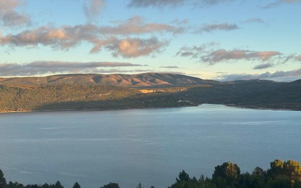 Appartement à vendre    2 pièces • 45 m2 Sainte-Croix-du-Verdon