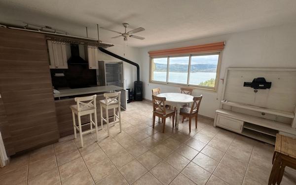 Appartement à vendre    2 pièces • 45 m2 Sainte-Croix-du-Verdon