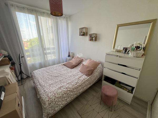 Appartement Pontoise 4 pièce(s) 91.48 m2 €229 000 ** - Référence 11003