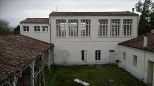 Immeuble à vendre |  Saujon |  668 m²