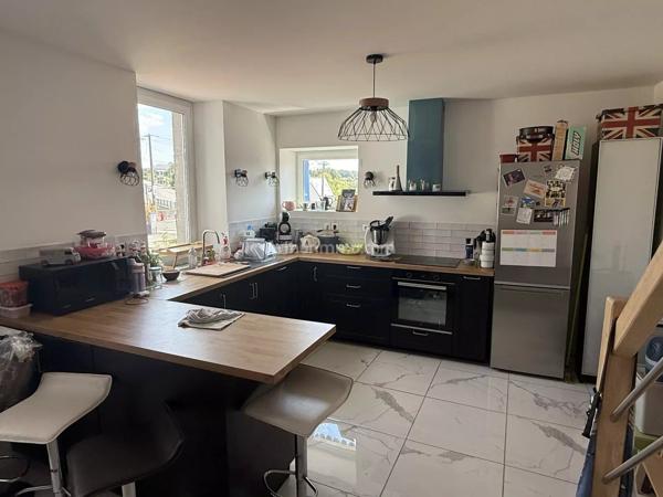 Vente                                                      Maison
                        
                     3 pièces                      67 m2                     à Ploubezre