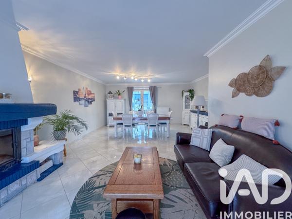 Maison à vendre 6 pièces 165 m² Guignes