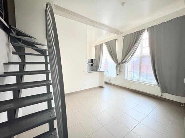 A louer Appartement T3 dans résidence sécurisée et place de parking couverte