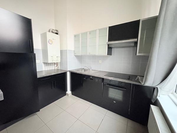 A louer Appartement T3 dans résidence sécurisée et place de parking couverte