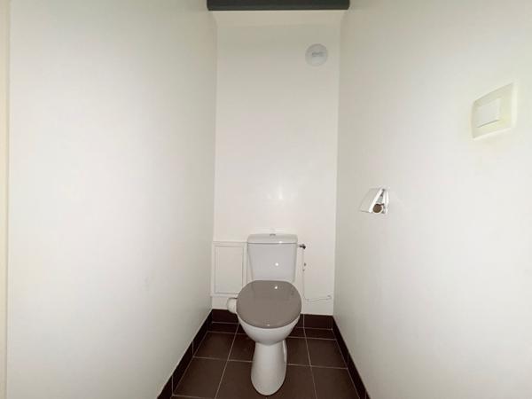 A louer Appartement T3 dans résidence sécurisée et place de parking couverte