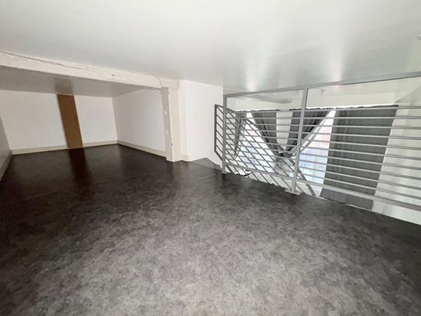 A louer Appartement T3 dans résidence sécurisée et place de parking couverte