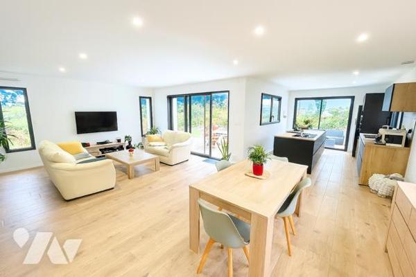 LA TRINITÉ-PLOUZANÉ - CONTEMPORAINE DE 2024 - 4 CHAMBRES - TERRAIN 405 M²